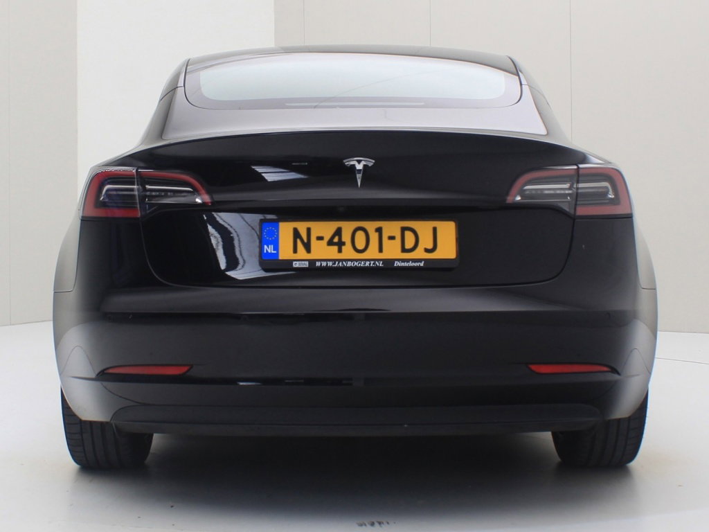 Tesla Model 3 Standard Plus RWD 6
