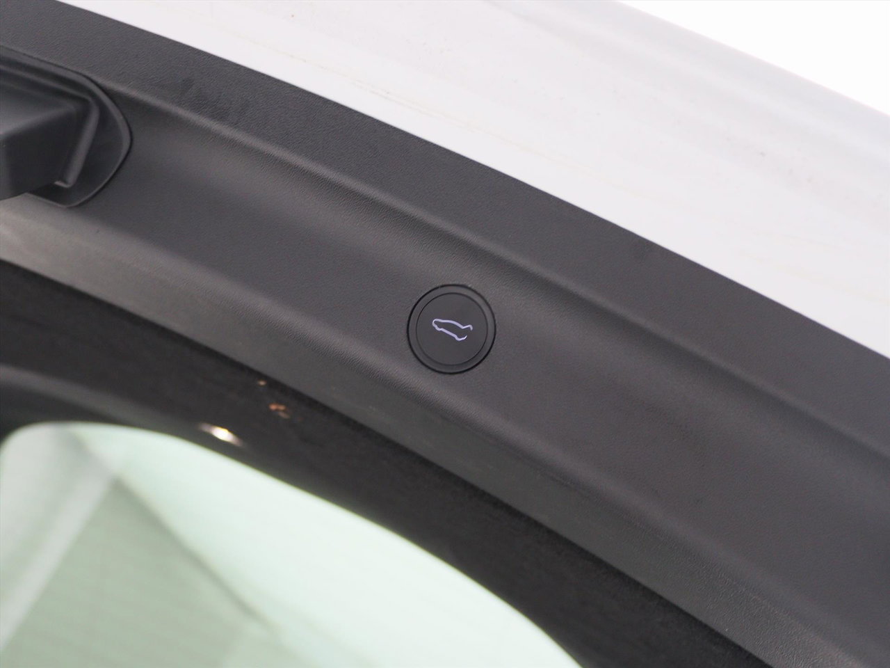 Tesla Model Y Standard RWD Plus 351pk 91,7% SoH [ LFP ACCU+AUTOPILOT+19 INCH+PREMIUM AUDIO ] 11
