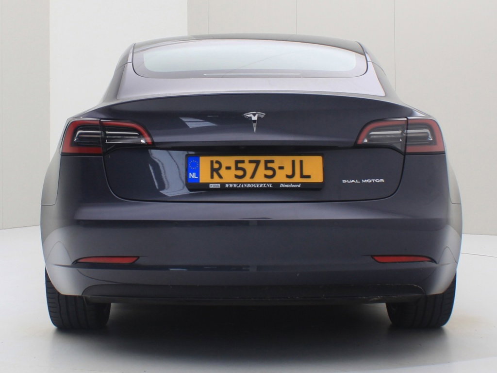 Tesla Model 3 Long-Range Dual Motor AWD 6