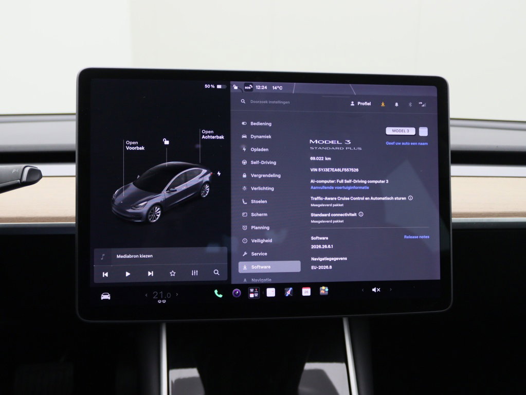 Tesla Model 3 Standard Plus RWD 26