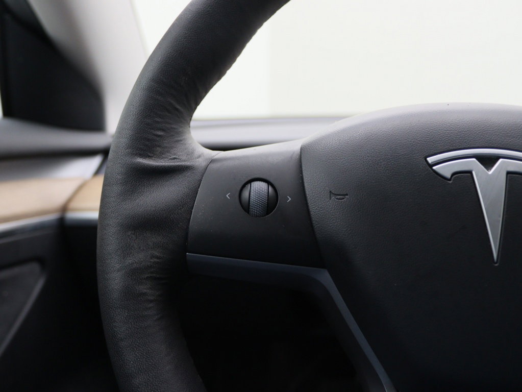 Tesla Model 3 Long-Range Dual Motor AWD 21