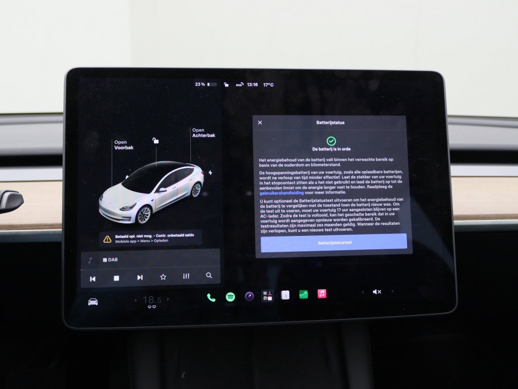 Tesla Model 3 Long-Range Dual Motor AWD 28