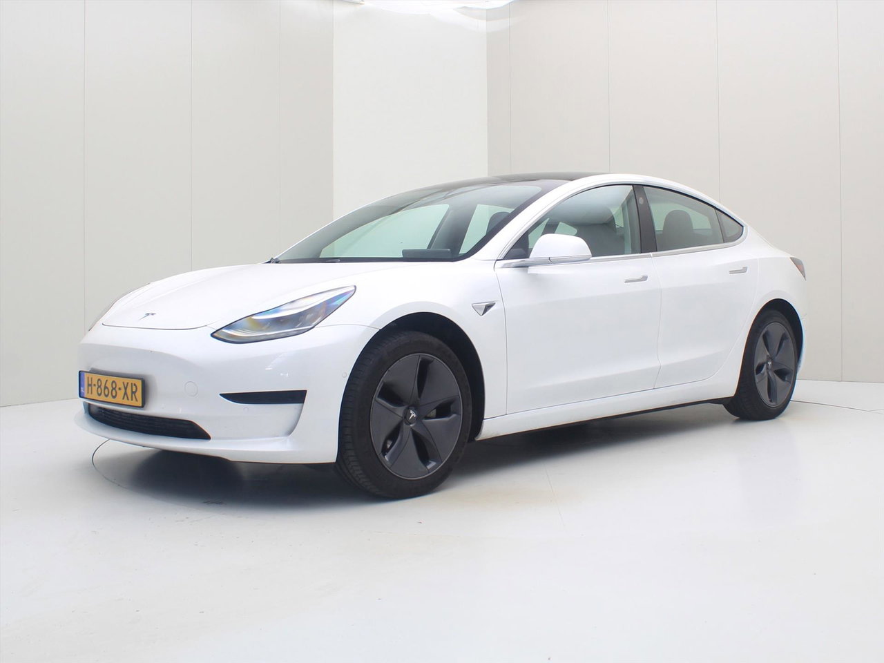 Tesla Model 3 Standard Plus RWD Standard Range Plus 85,6% SoH [ AUTOPILOT+CAMERA+CLIMAAT+NAVIGATIE+PDC+LED ] 2
