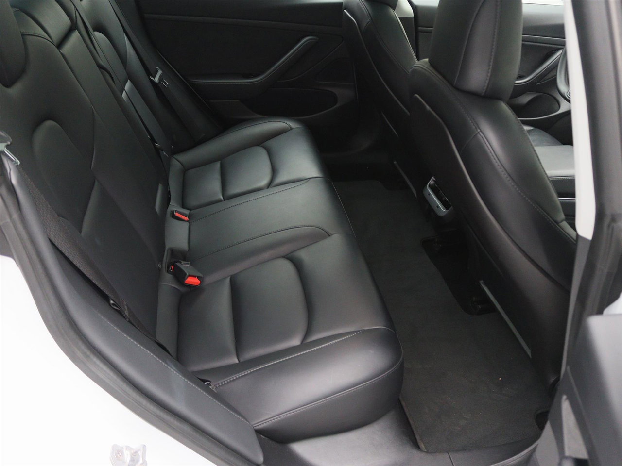 Tesla Model 3 Standard Plus RWD Standard Range Plus 85,6% SoH [ AUTOPILOT+CAMERA+CLIMAAT+NAVIGATIE+PDC+LED ] 14