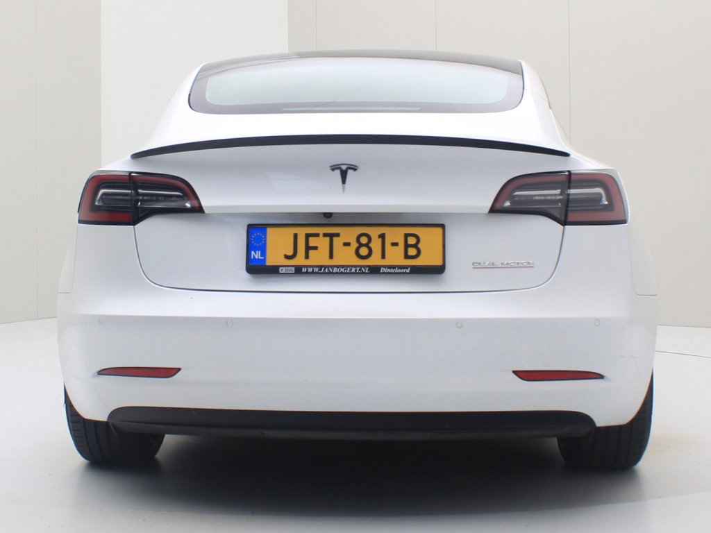 Tesla Model 3 Performance Dual Motor AWD 6