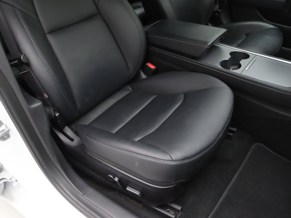 Tesla Model 3 Performance Dual Motor AWD 22