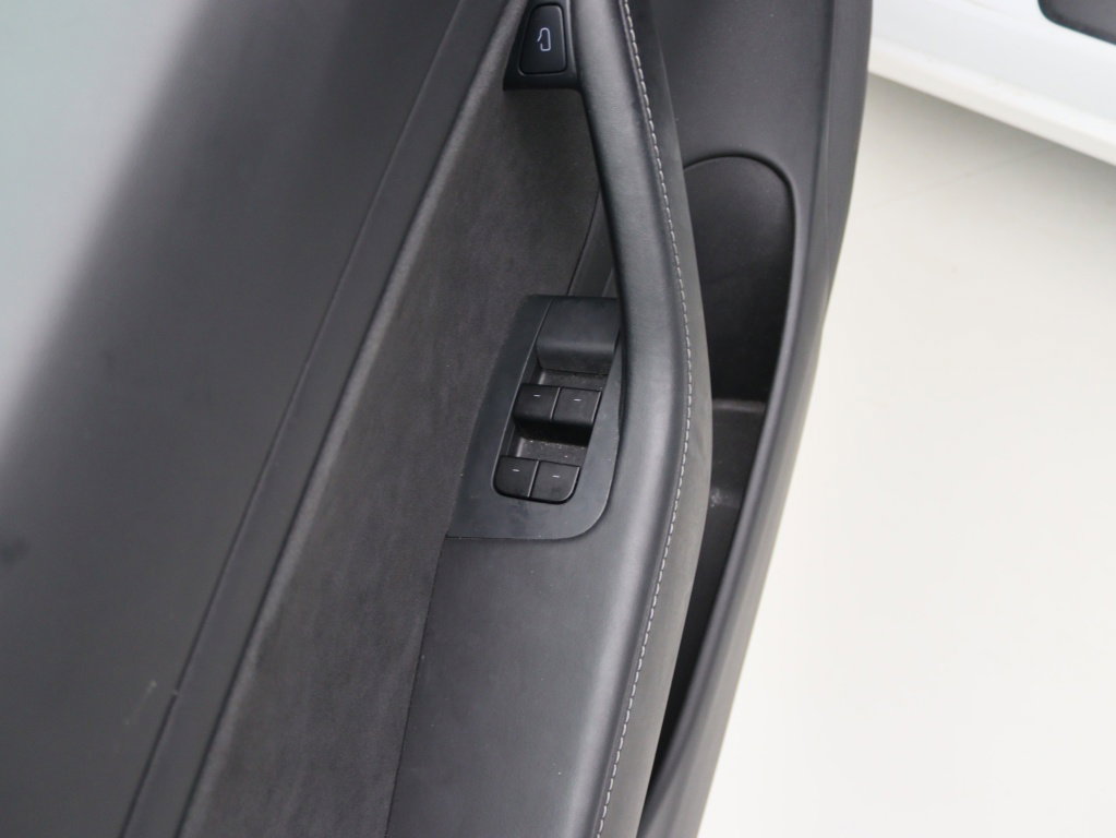 Tesla Model 3 Performance Dual Motor AWD 30