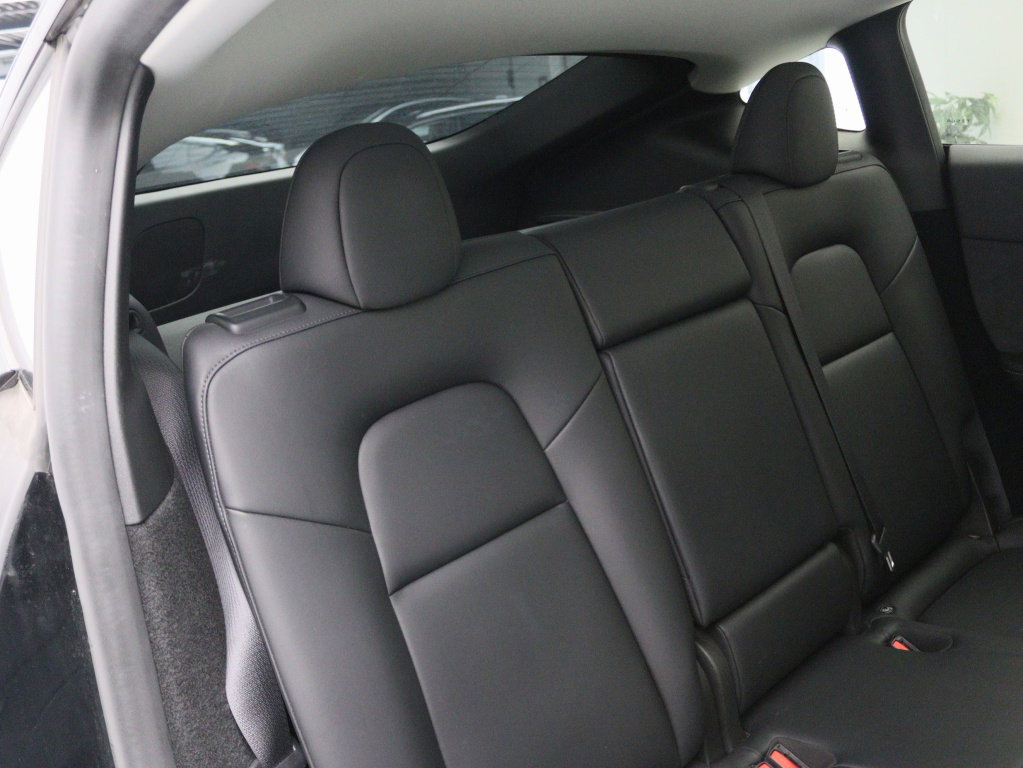 Tesla Model Y Long Range 345pk AWD 30