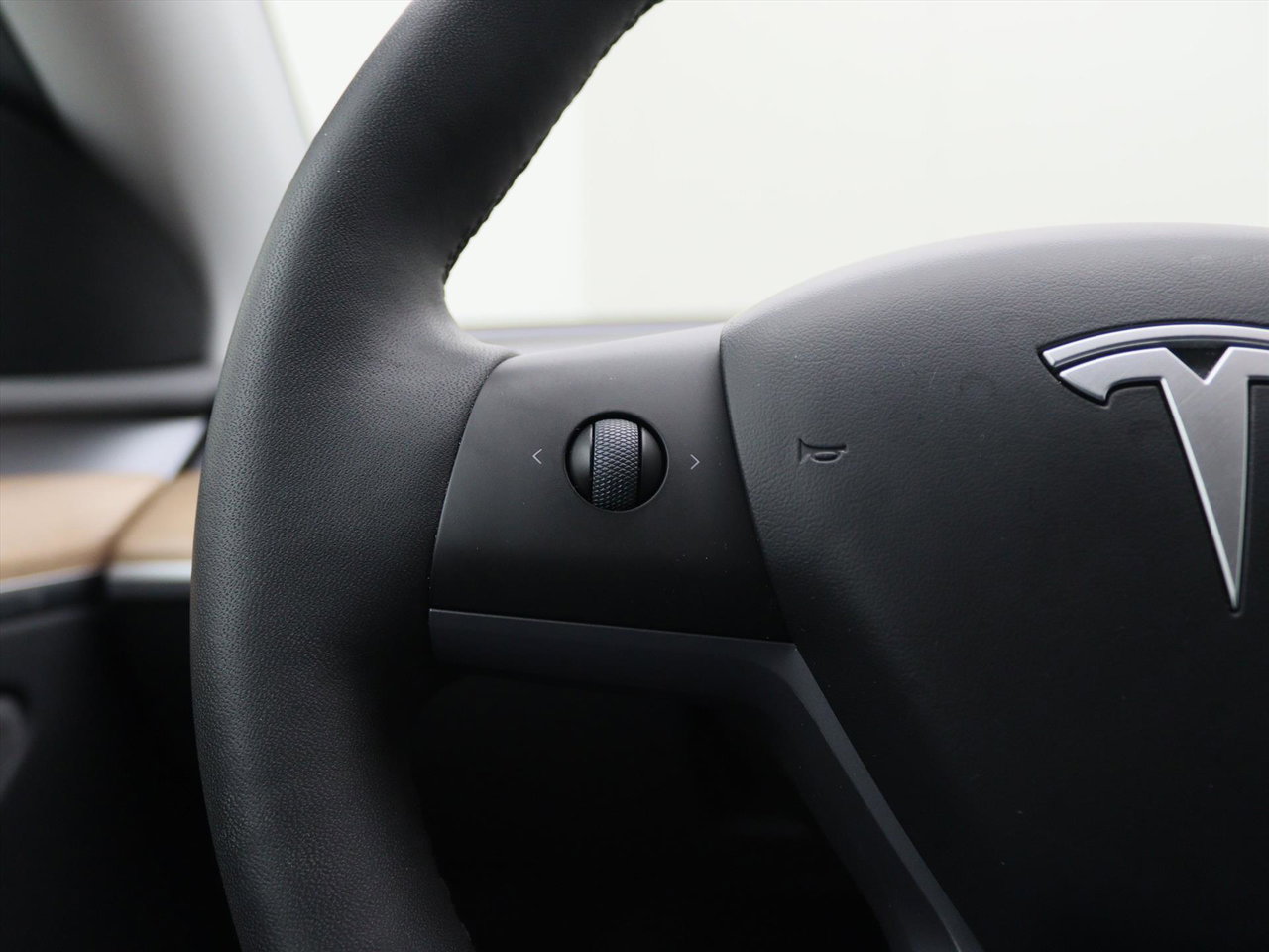 Tesla Model Y Performance 534pk AWD [ FSD+TREKHAAK+21 INCH+WARMTEPOMP+AMD RYZEN+PREMIUM AUDIO ] 20
