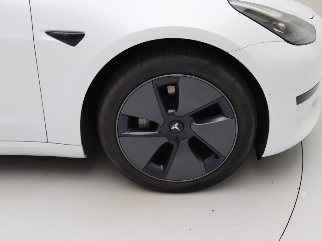 Tesla Model 3 Standard Plus RWD 24