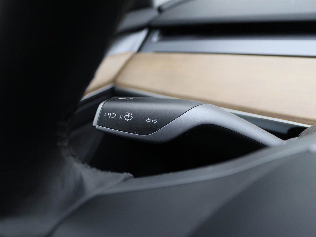 Tesla Model 3 Long-Range AWD 351pk 75 kWh 92,3% SoH FACELIFT [ WARMTEPOMP+FSD+620KM WLTP+PREMIUM AUDIO ] 21