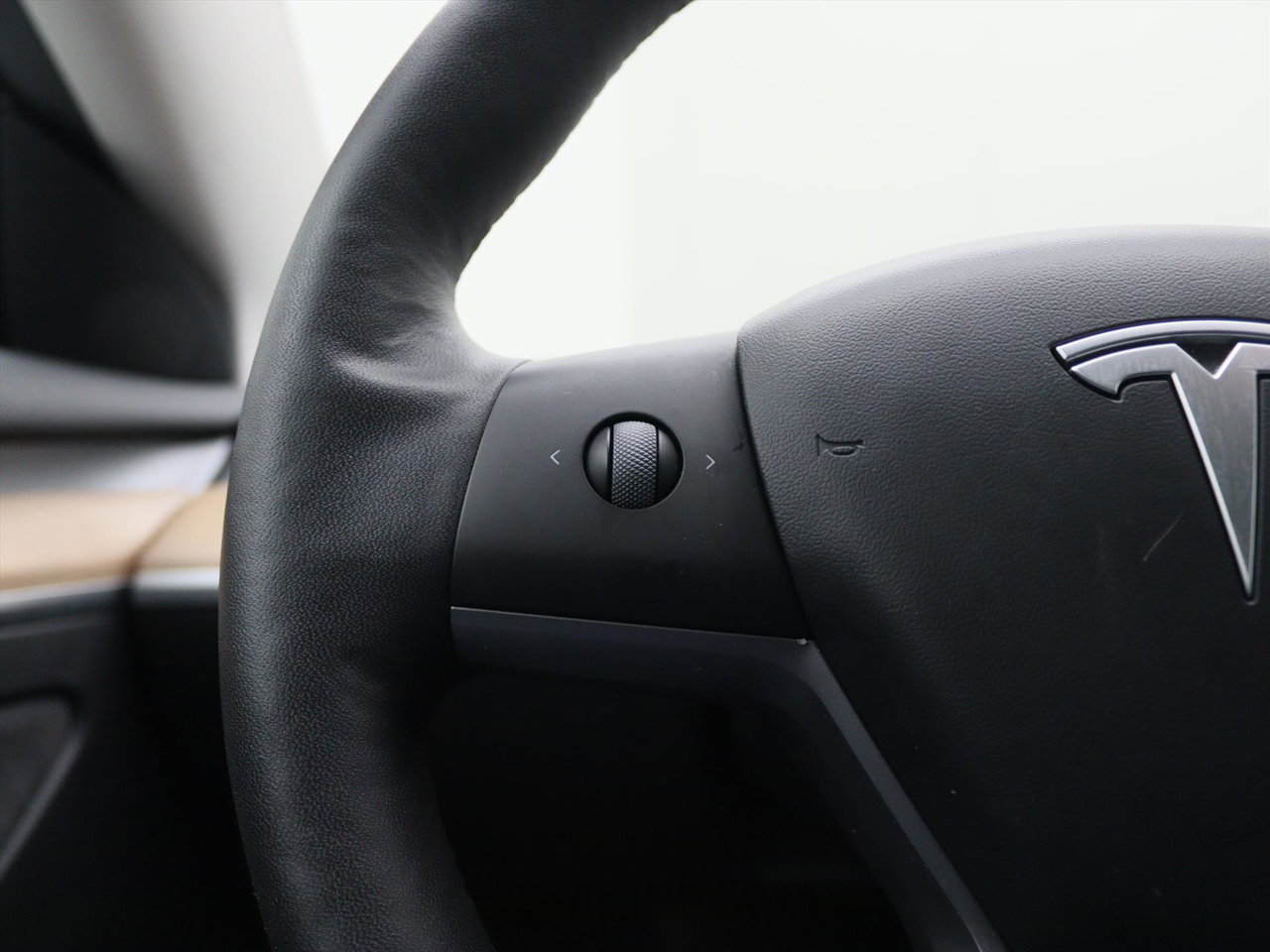 Tesla Model 3 Long-Range AWD 351pk 75 kWh FACELIFT 91,1% SoH [ AUTOPILOT+WARMTEPOMP+620KM WLTP ] 21