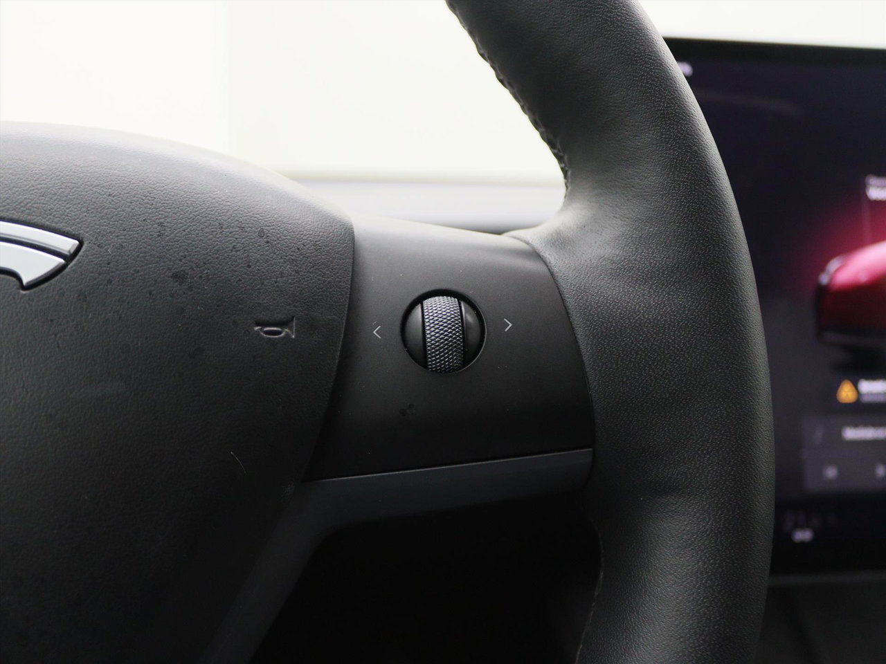 Tesla Model Y Standard RWD Plus [ TREKHAAK+AMD RYZEN+AUTOPILOT+20 INCH+PREMIUM AUDIO ] 21