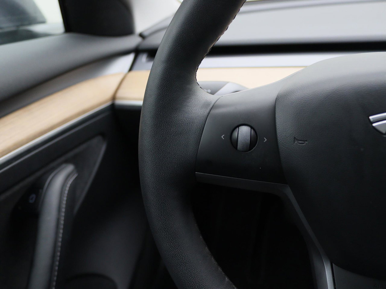 Tesla Model 3 Standard RWD Plus 94% SoH FACELIFT [ LFP-ACCU+WARMTEPOMP+AUTOPILOT+PREMIUM AUDIO ] 28