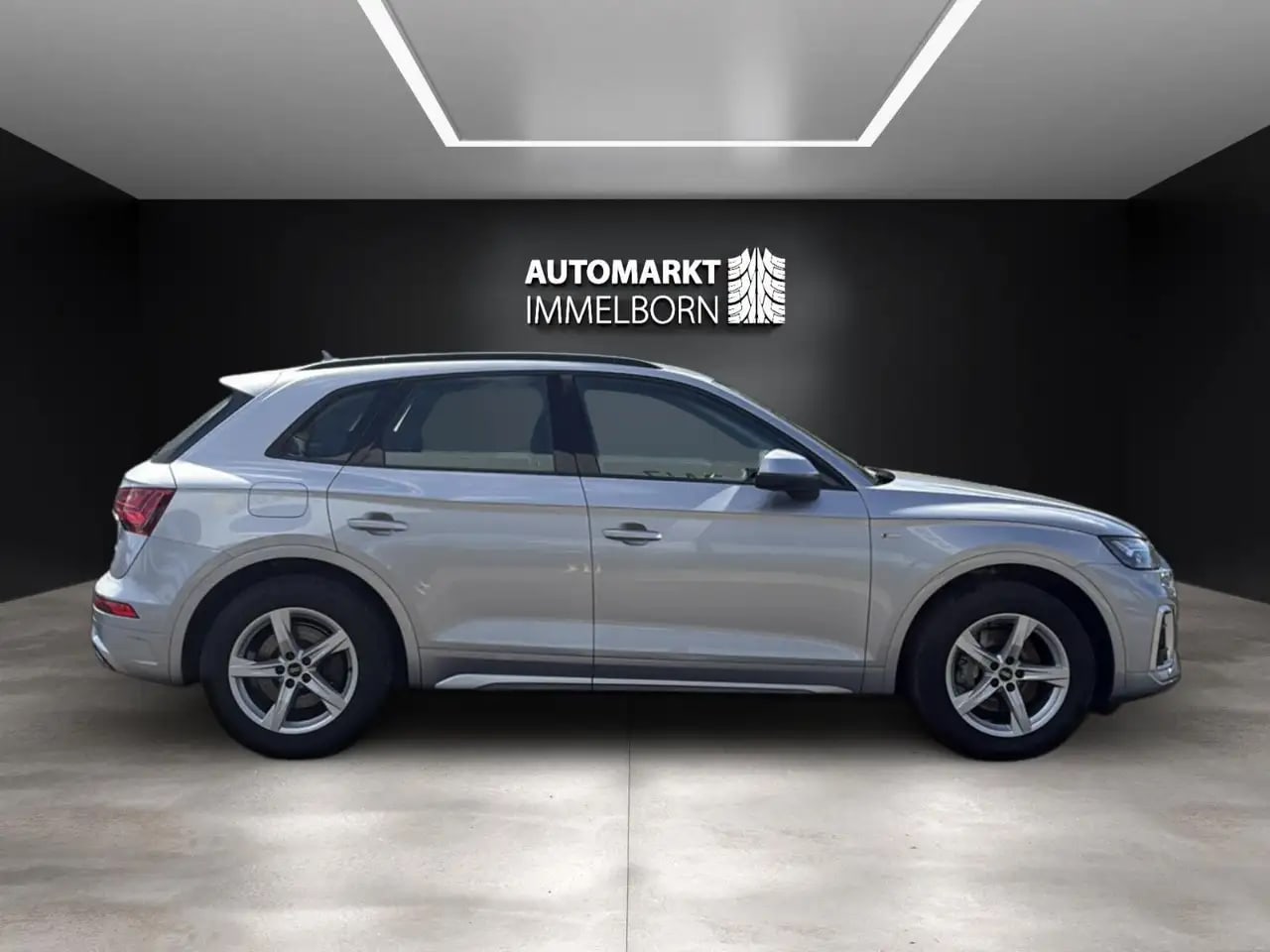 Audi Q5 S line NaviTouch*LED*AHK*Virtual*18 11