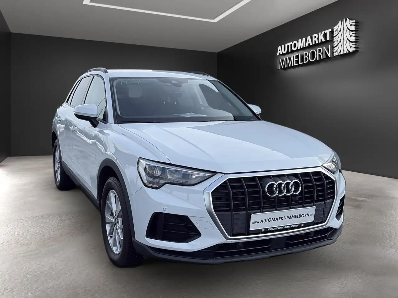 Audi Q3 45 TFSI e LED*Navi*AHK*Virtual*ACC*Sound*18 4