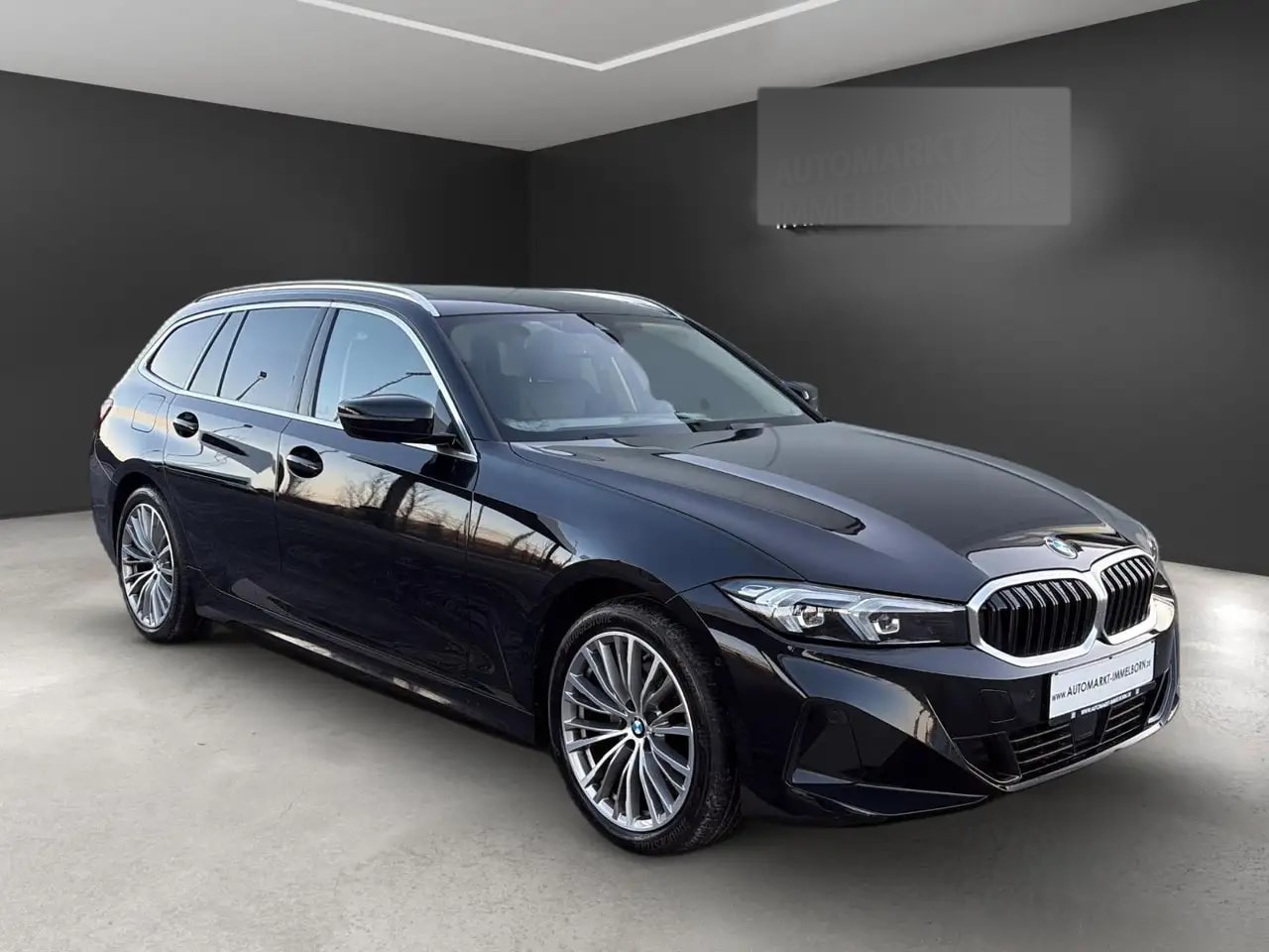 BMW 320 d xD Pano*STHZG*AHK*Kamera*ACC*Leder*LED