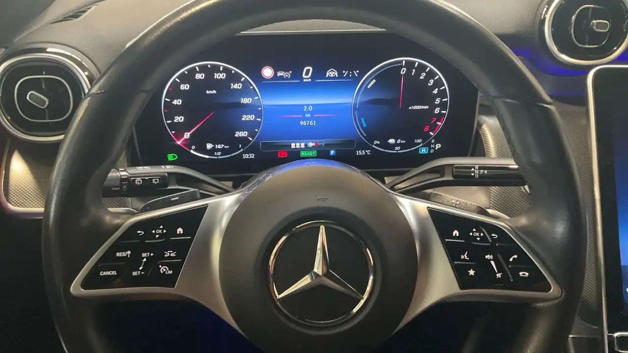 Mercedes-Benz GLC 300 e VollLeder*Distro*Kamera*LED*18*NaviTou 9