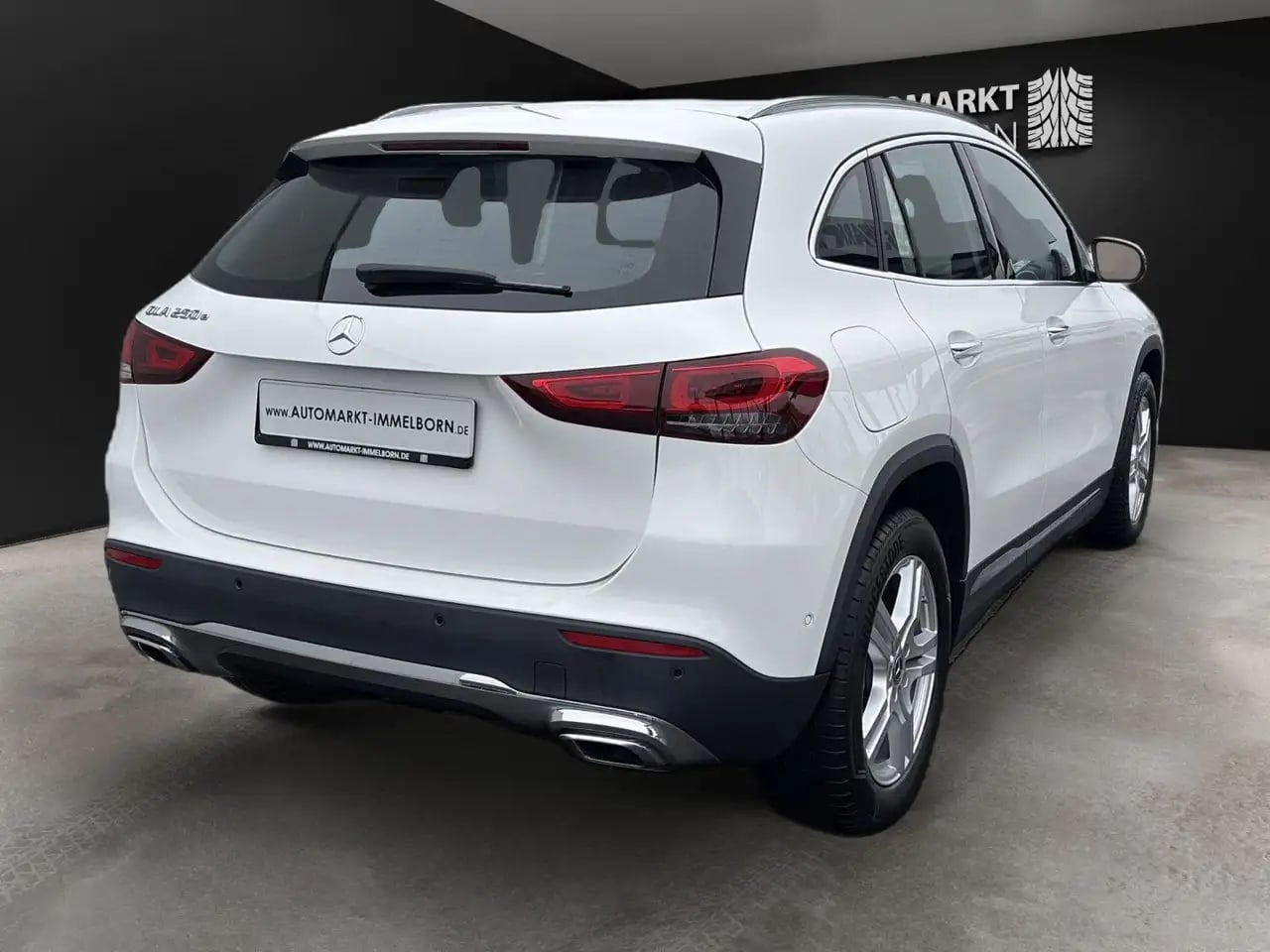 Mercedes-Benz GLA 250 e Mubeam*Distro*360*AHK*HUD*DAB*18* 8