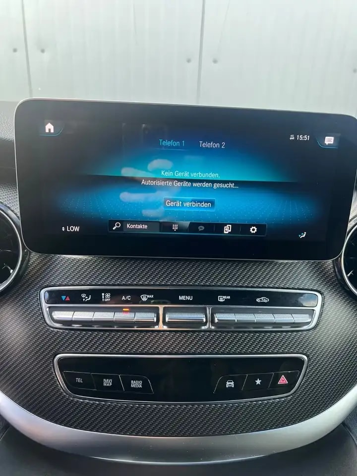 Mercedes-Benz V 220 d 9G KOMPAKT AMG-LINE NIGHPAKET LED AHK 19