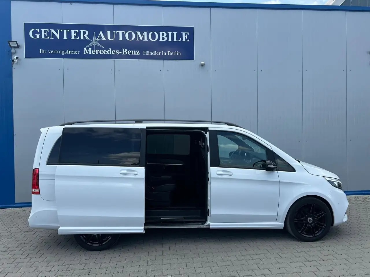 Mercedes-Benz V 300 V300 LANG AMG WEBASTO DISTRONIC LED AHK EL.TÜREN 7