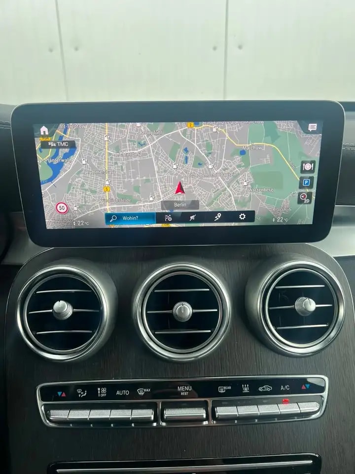 Mercedes-Benz GLC 300 de COUPE 4M AMG AIRMATIC KAMERA LED AHK 20
