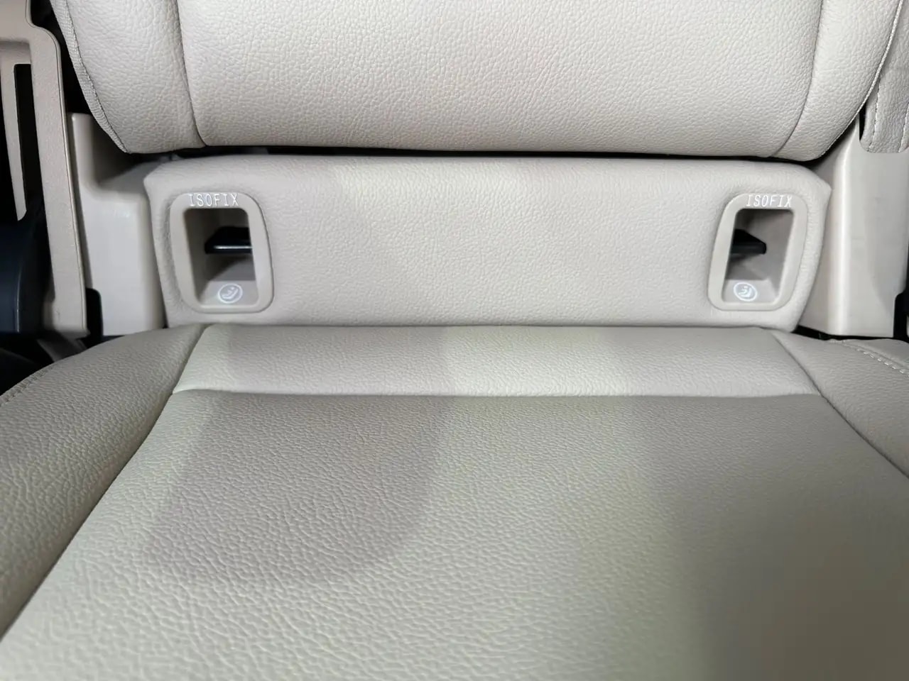 Mercedes-Benz V 220 V220 d LANG 4M 9G WEBASTO NAVI MBUX AHK 7-SITZER 11