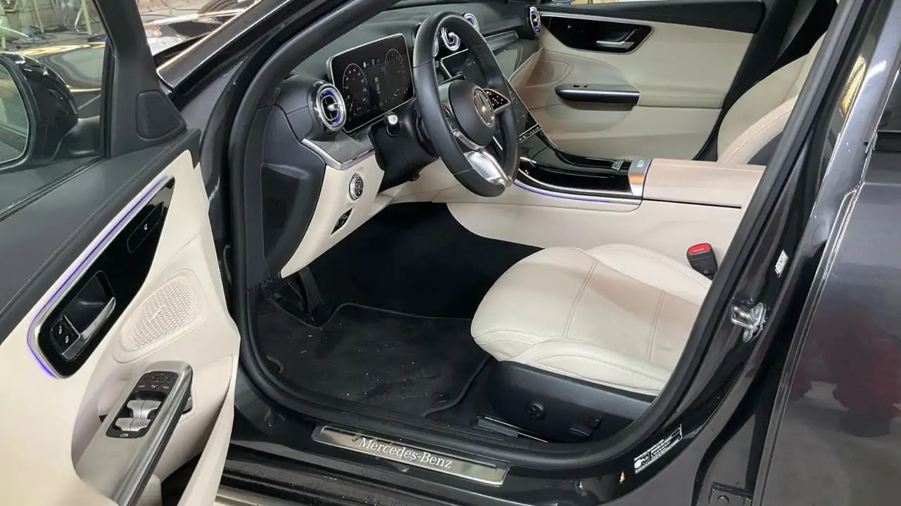 Mercedes-Benz C 300 e Mubeam*Distro*Night*Display26cm*Leder*18 6