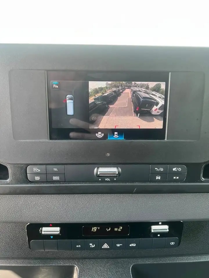 Mercedes-Benz Sprinter 314 AUTOMATIK NAVI TOTWINKEL KAMERA LED 17