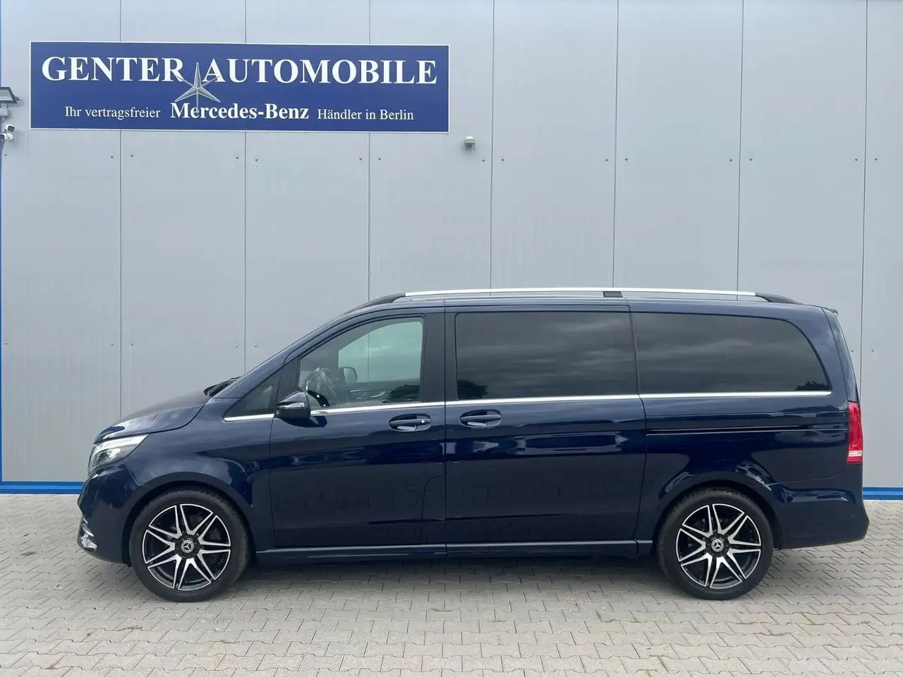 Mercedes-Benz V 300 LANG AMG WEBASTO LED AIRMATIC 3x EL. TÜREN 5