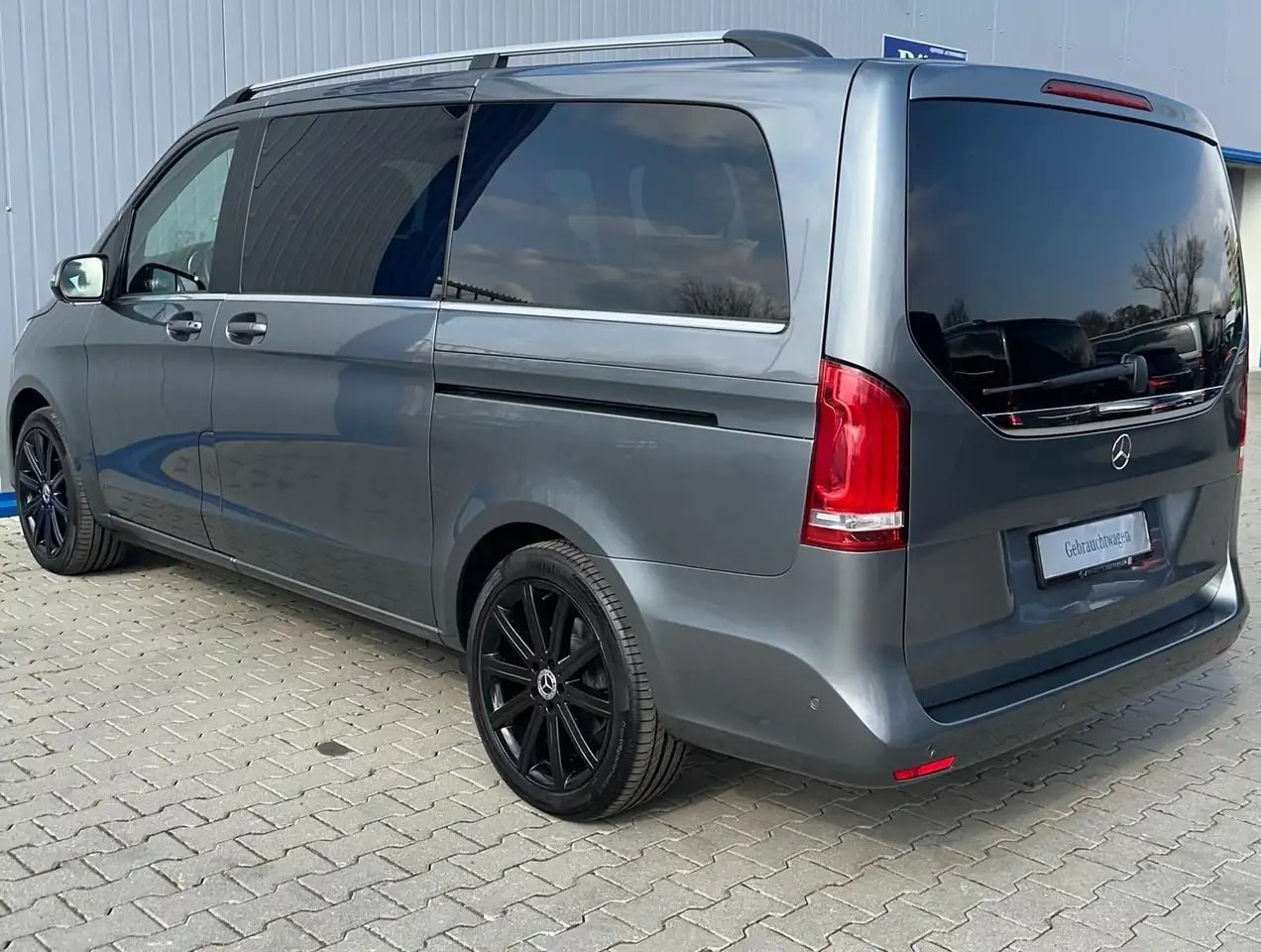 Mercedes-Benz V 300 LANG 4M LIEGEPAKET WEBASTO LED 3x EL.TÜREN 6