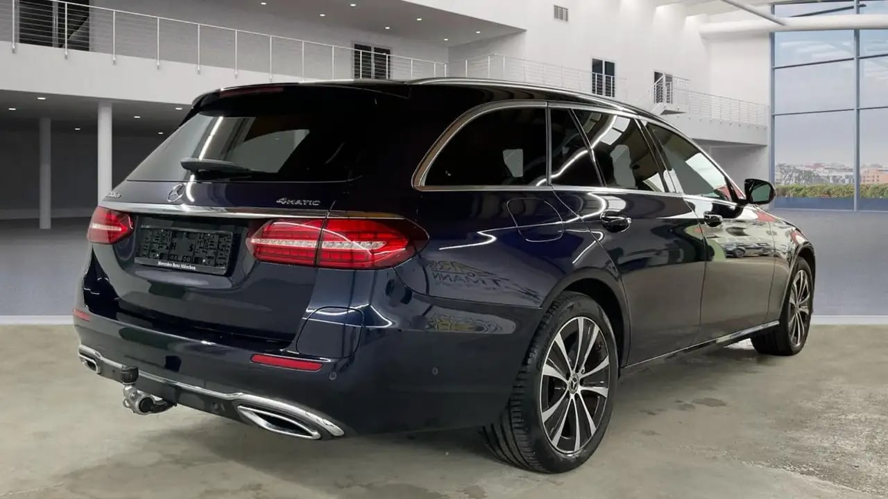 Mercedes-Benz E 300 de ALLRAD AHK*Kamera*VollLeder*MBUXhighEnd 4