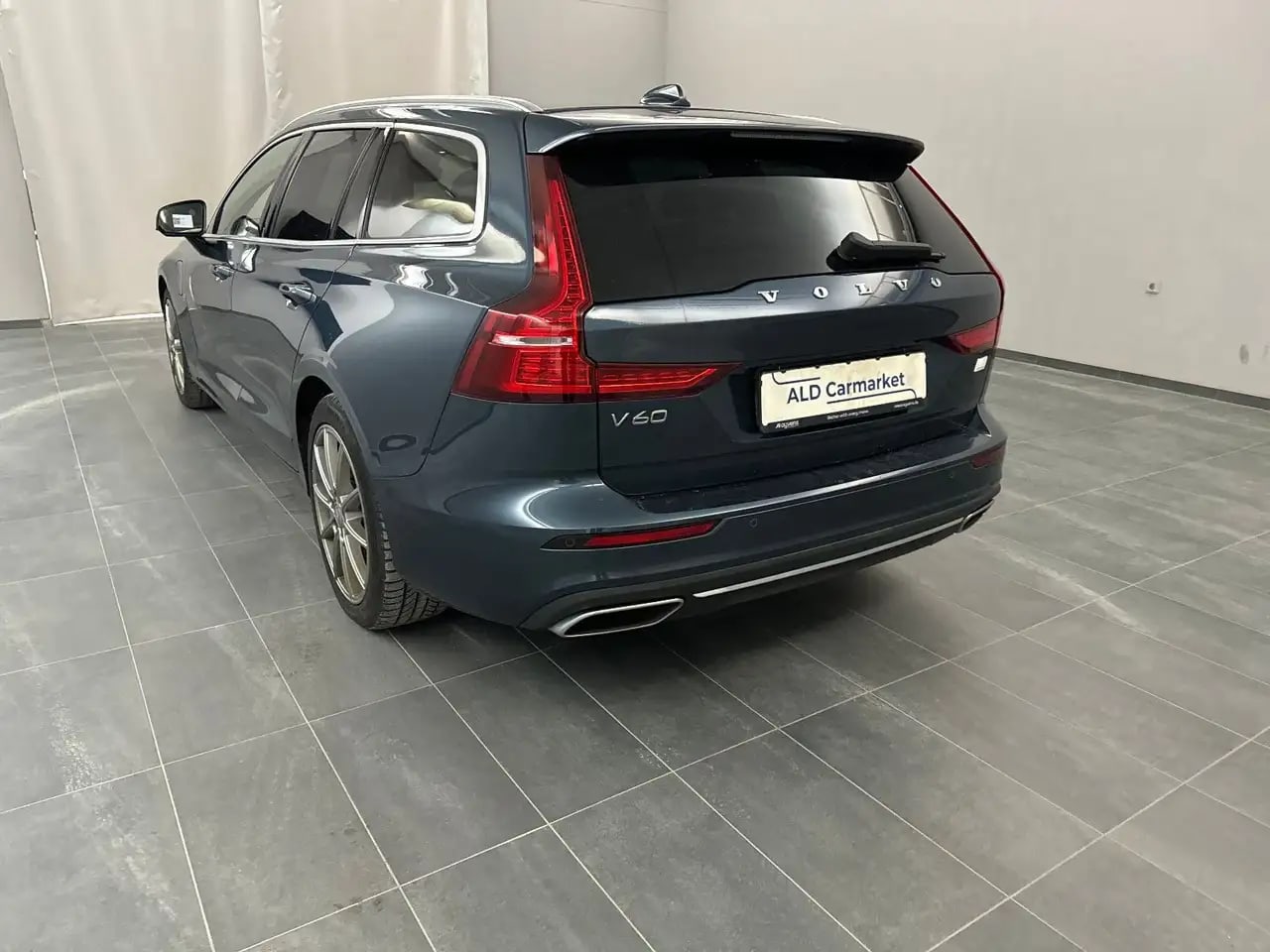 Volvo V60 Inscription PlHybrid AW Sdach*Leder*360*H&K 4