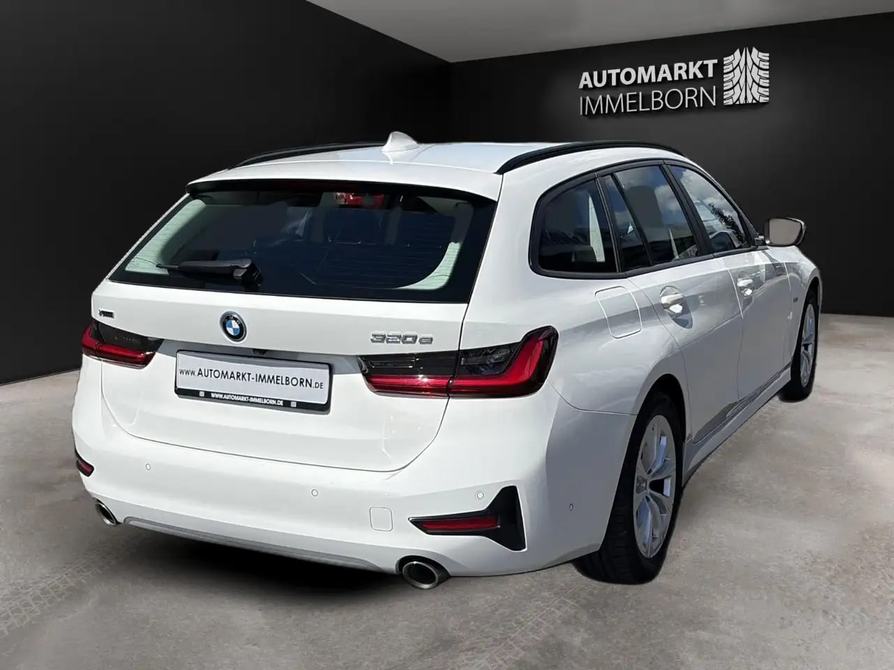 BMW 320 e xDrive Advantage AHK*Kamera*LED*SOH94% 11