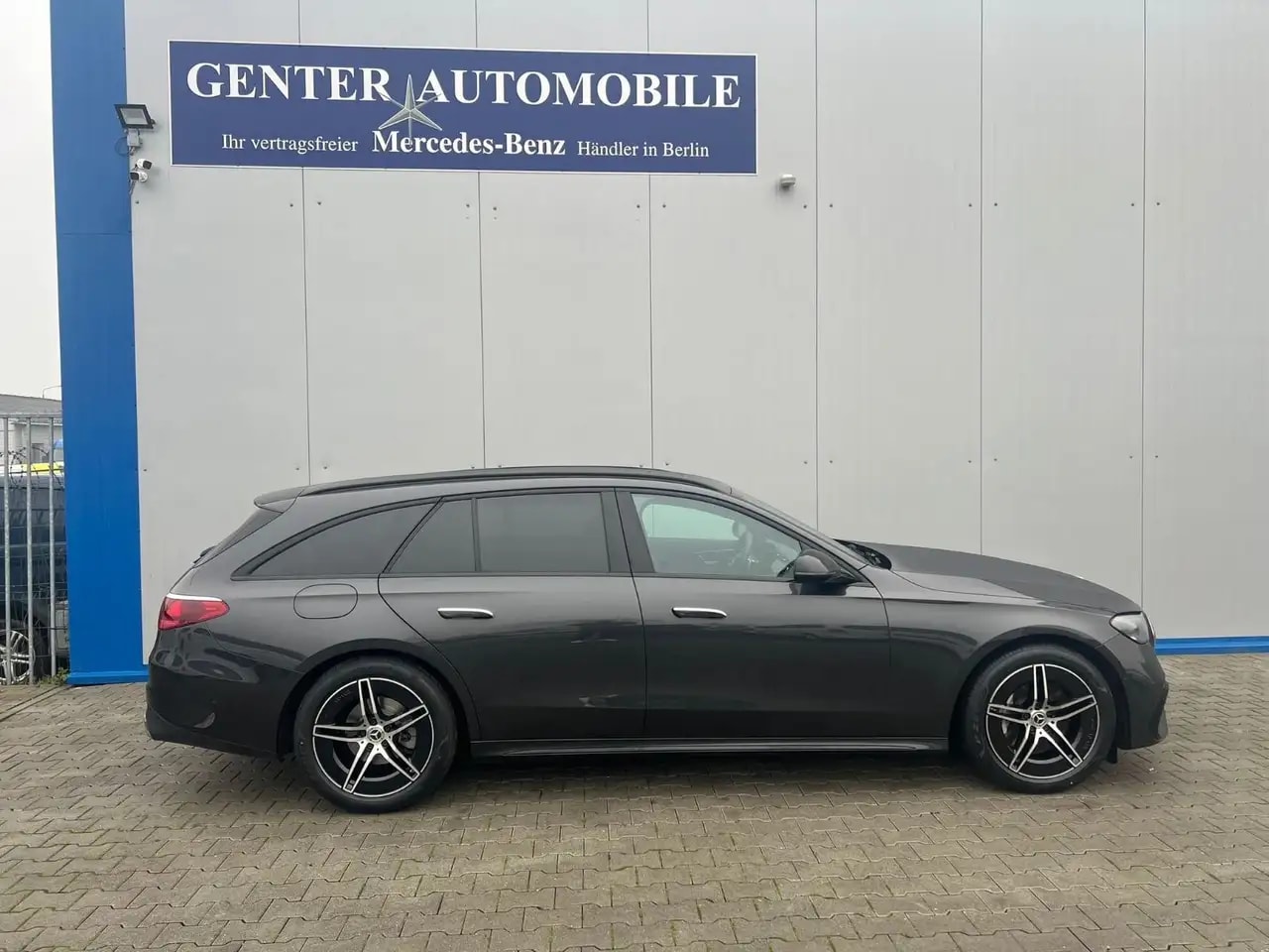 Mercedes-Benz E 200 T 9G 48V AMG-LINE MBUX KAMERA KEYLESS AHK 5