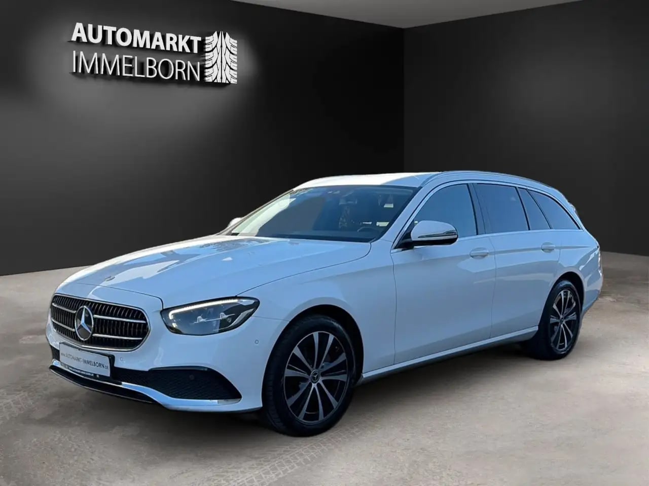 Mercedes-Benz E 300 e VollLeder*360*LED*DAB*Navitouch*SOH 94%* 4