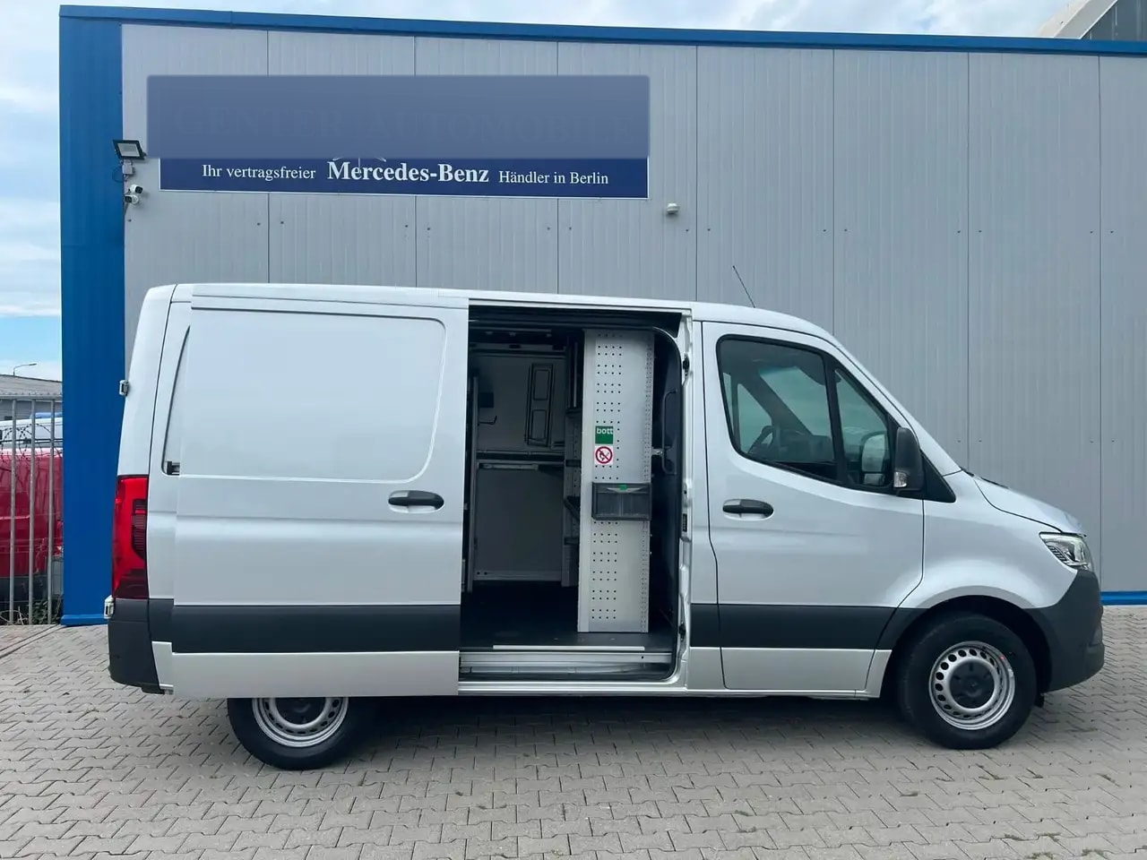 Mercedes-Benz Sprinter 314 AUTOMATIK NAVI TOTWINKEL KAMERA LED 6