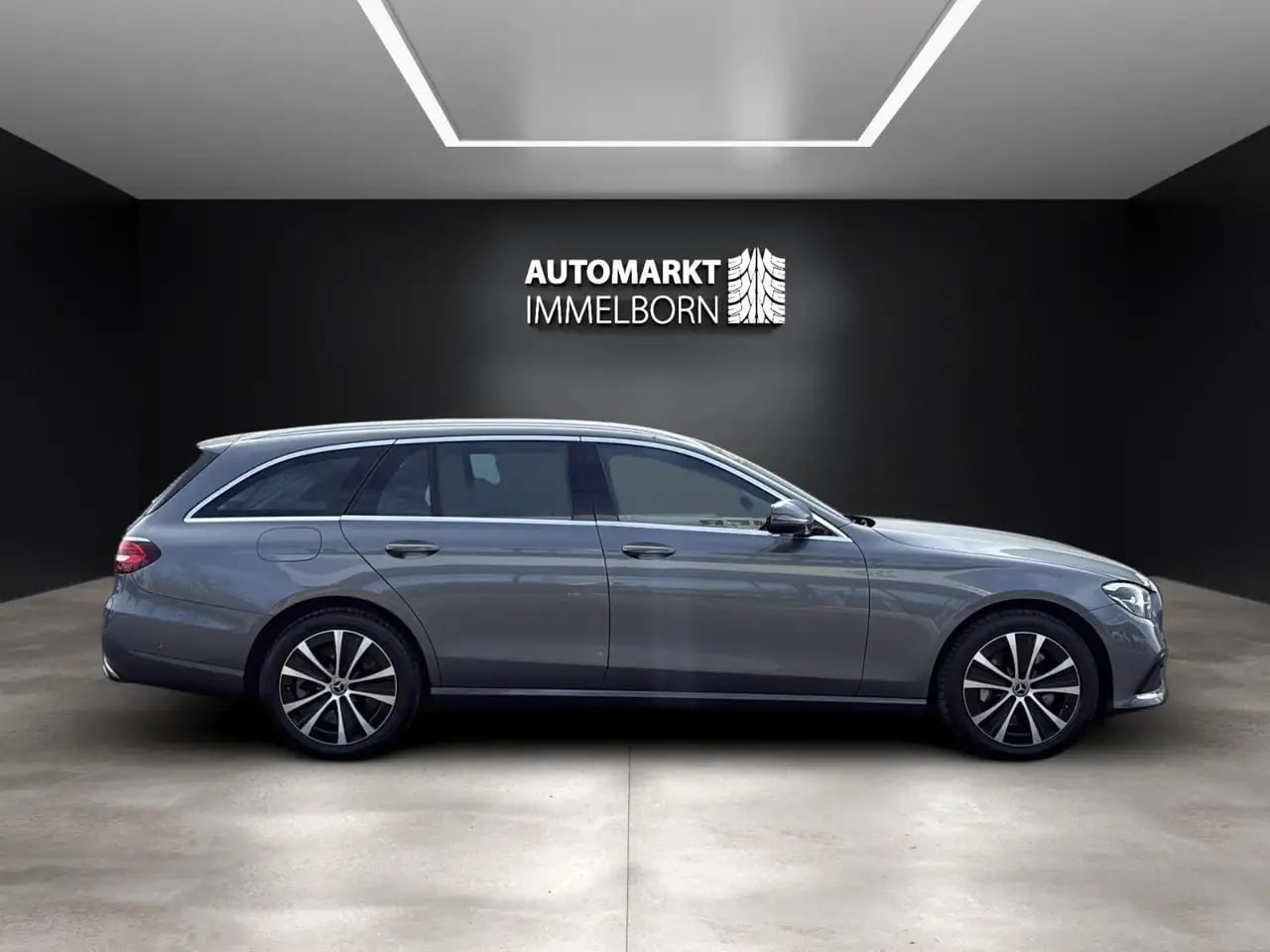 Mercedes-Benz E 300 de ALLRAD Pano*LED*Kamera*Alarm*18*DAB* 7