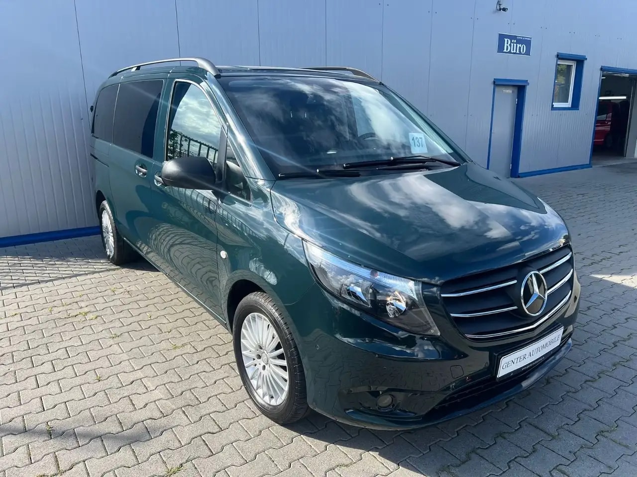 Mercedes-Benz Vito 116 TOURER KOMPAKT NAVI KAMERA 8-SITZER AHK 2