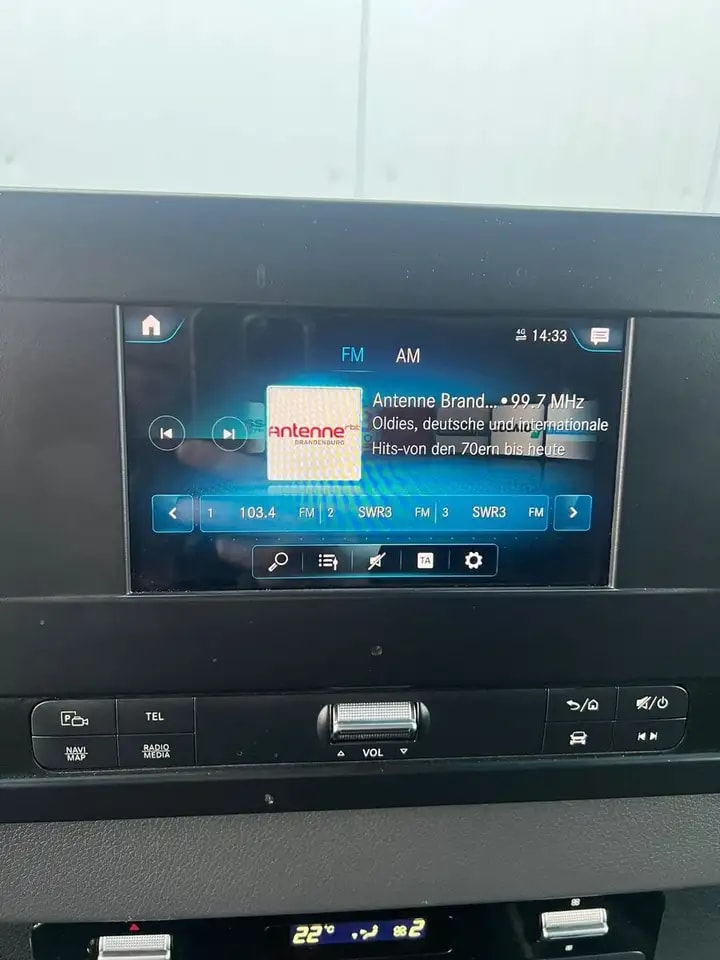 Mercedes-Benz Sprinter 314 AUTOMATIK NAVI TOTWINKEL KAMERA LED 19
