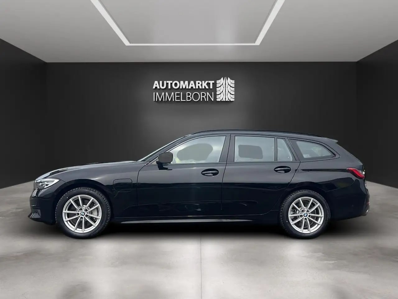 BMW 330 e Kamera*LED*Leder*Spur*LiveCockpi*H&K*Memor 9