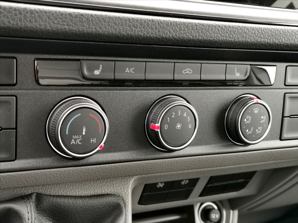 Volkswagen Crafter 2.0TDI skříň 10pal/čelo/záruka 10