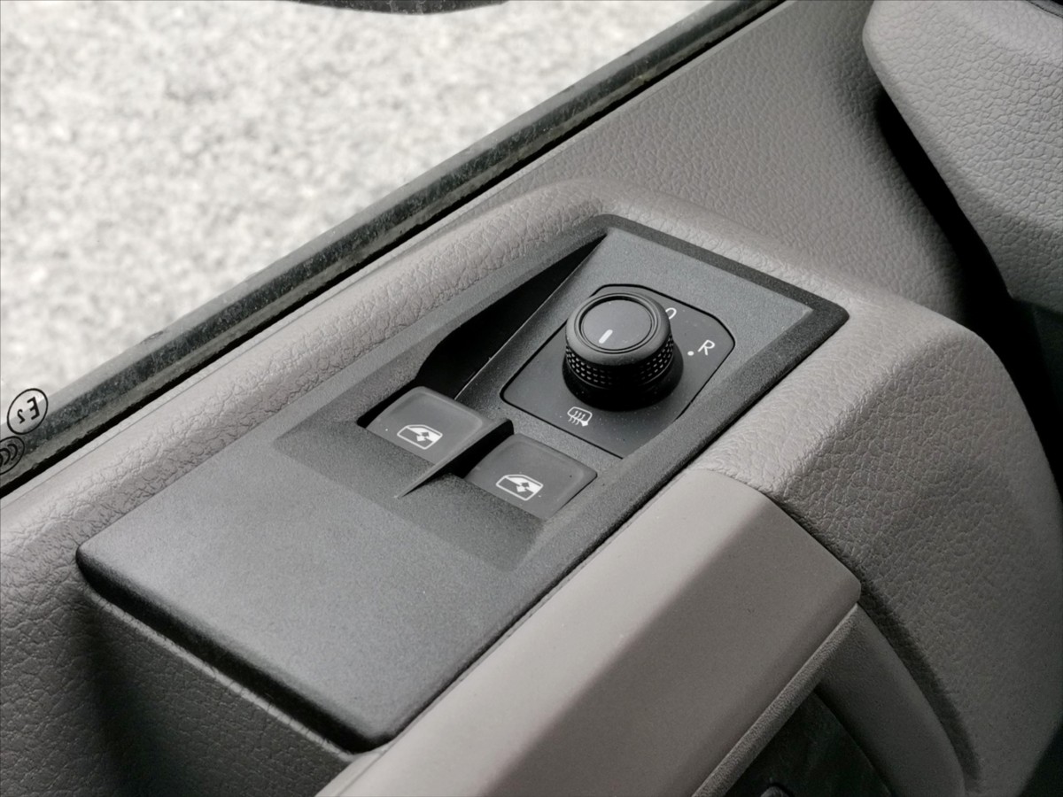 Volkswagen Crafter 2.0TDI skříň 10pal/čelo/záruka 15