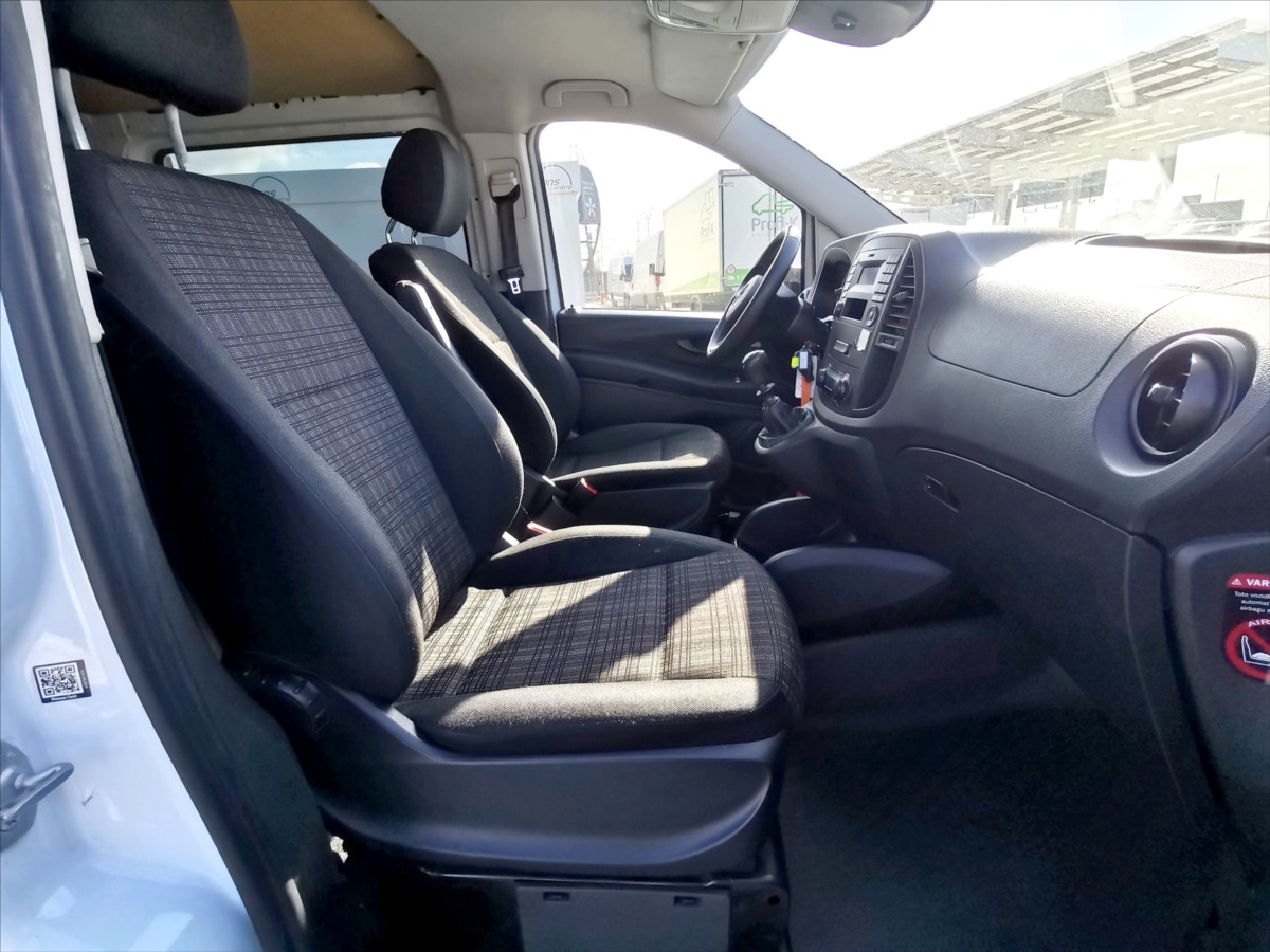 Mercedes-Benz Vito 113CDI L1H1/5míst/klima/tažné 7
