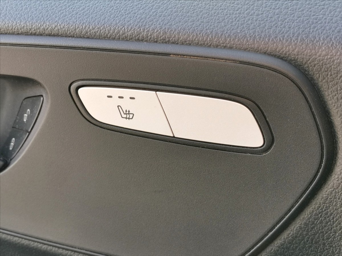 Mercedes-Benz Vito 113CDI L1H1/5míst/klima/tažné 12
