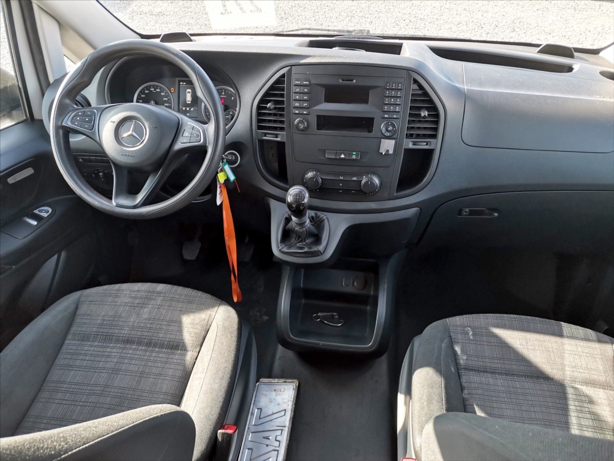 Mercedes-Benz Vito 113CDI L1H1/5míst/klima/tažné 18