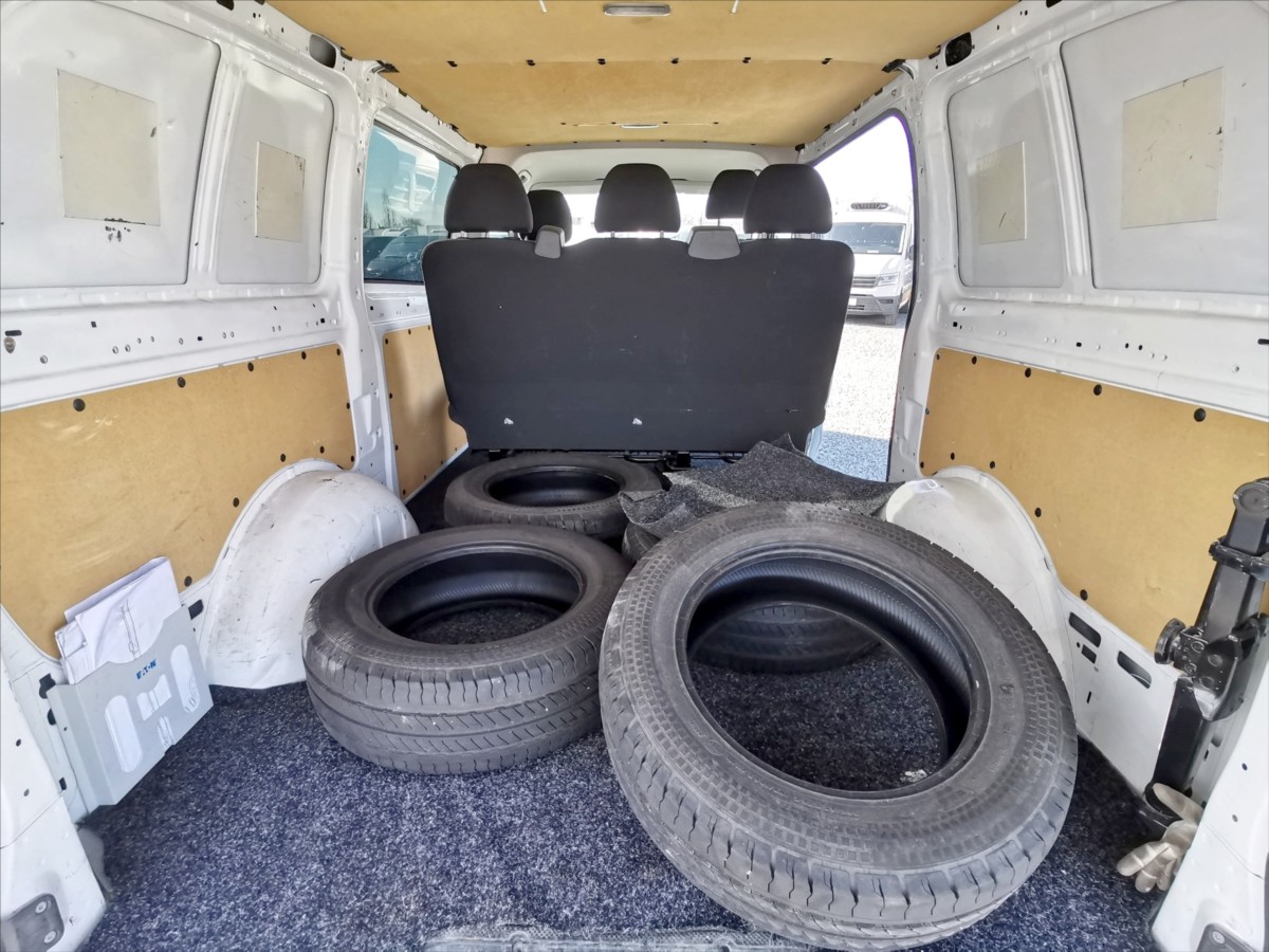 Mercedes-Benz Vito 113CDI L1H1/5míst/klima/tažné 19