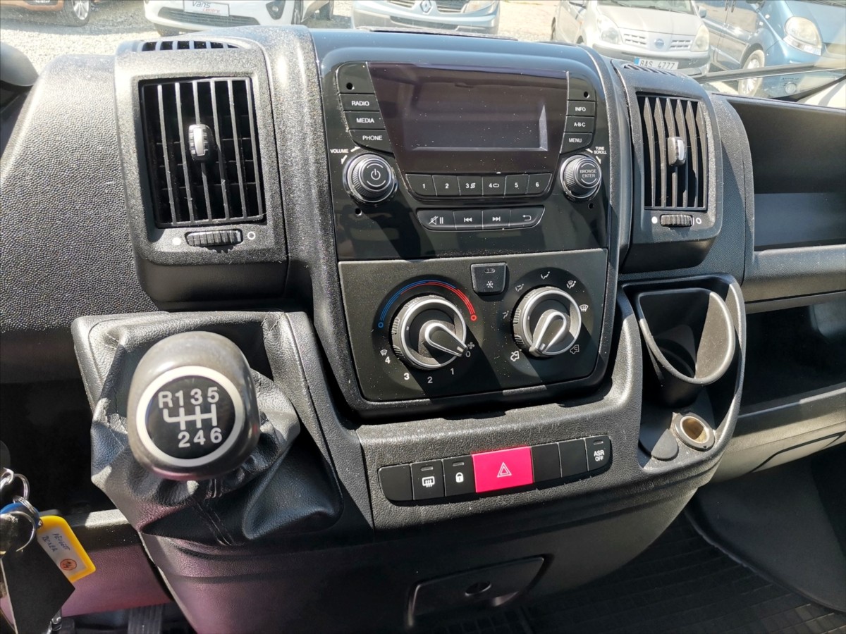 Peugeot Boxer 2.0HDI skříň 8palet/měchy/ČR 12