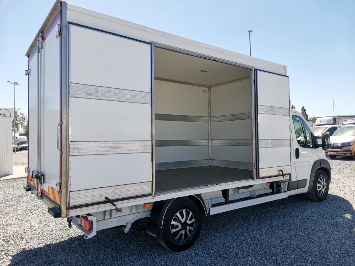 Peugeot Boxer 2.0HDI skříň 8palet/měchy/ČR 16