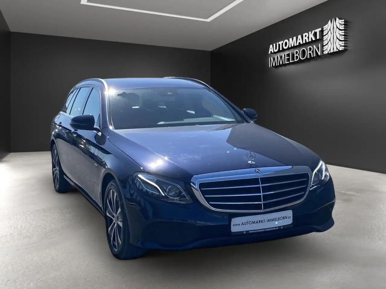 Mercedes-Benz E 300 de Kamera*Comand*Mulbeam*SOH100% 2